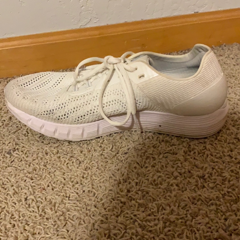 Under Armour tennis shoe